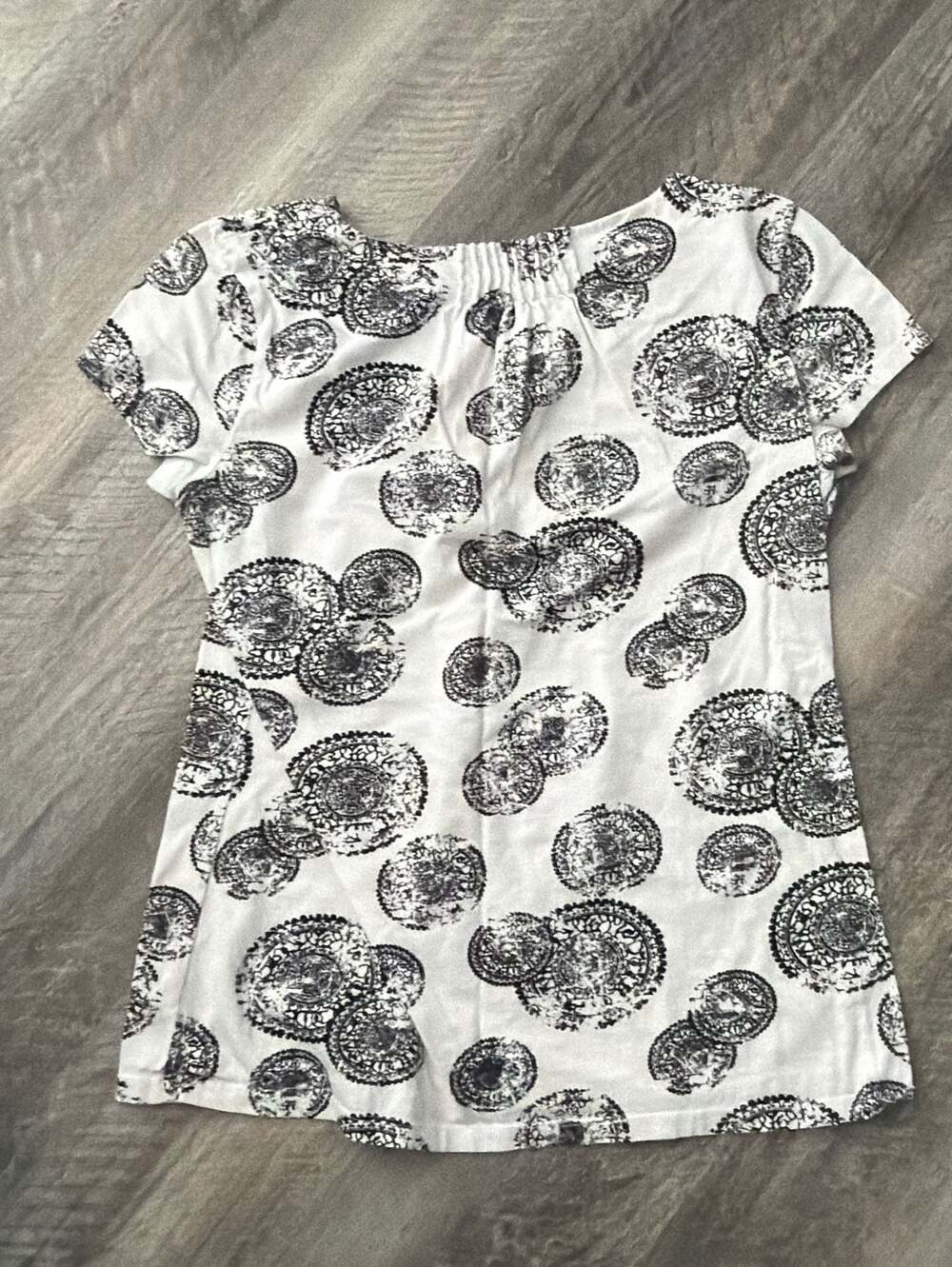 Lot of 2 Women's Tops: WHBM Striped Mock Neck and Style & Co Paisley Blouse - Picture 3 of 7